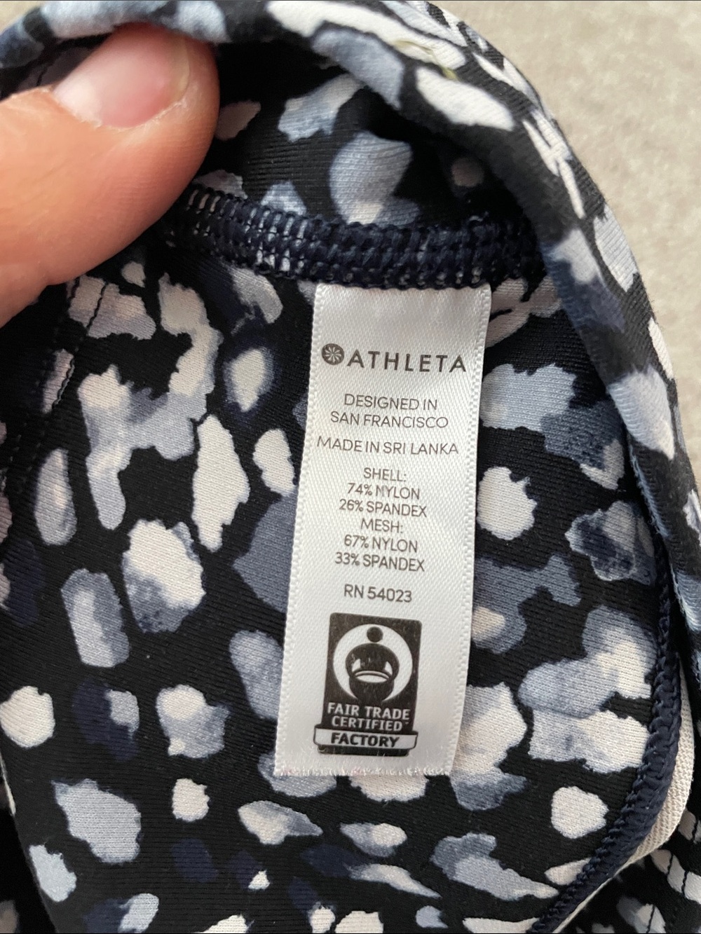 Athleta Spotty Up For Anything Crop Leggings XL - Picture 7 of 7